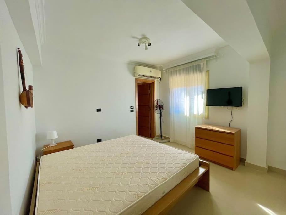 Breathtaking Luxury & Spacious Family 2-Bed 1St Row Seaview At Stella Seaview Sokhna Айн Сохна Екстериор снимка