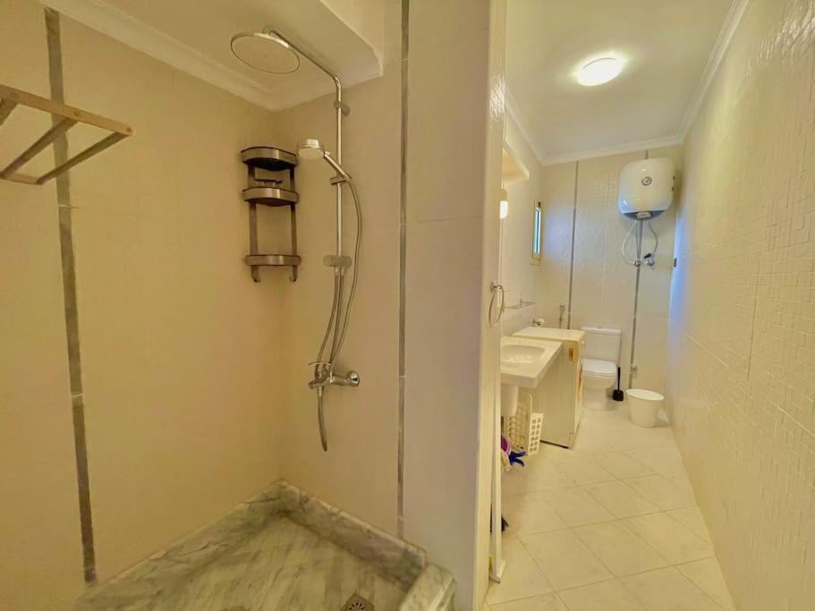 Breathtaking Luxury & Spacious Family 2-Bed 1St Row Seaview At Stella Seaview Sokhna Айн Сохна Екстериор снимка