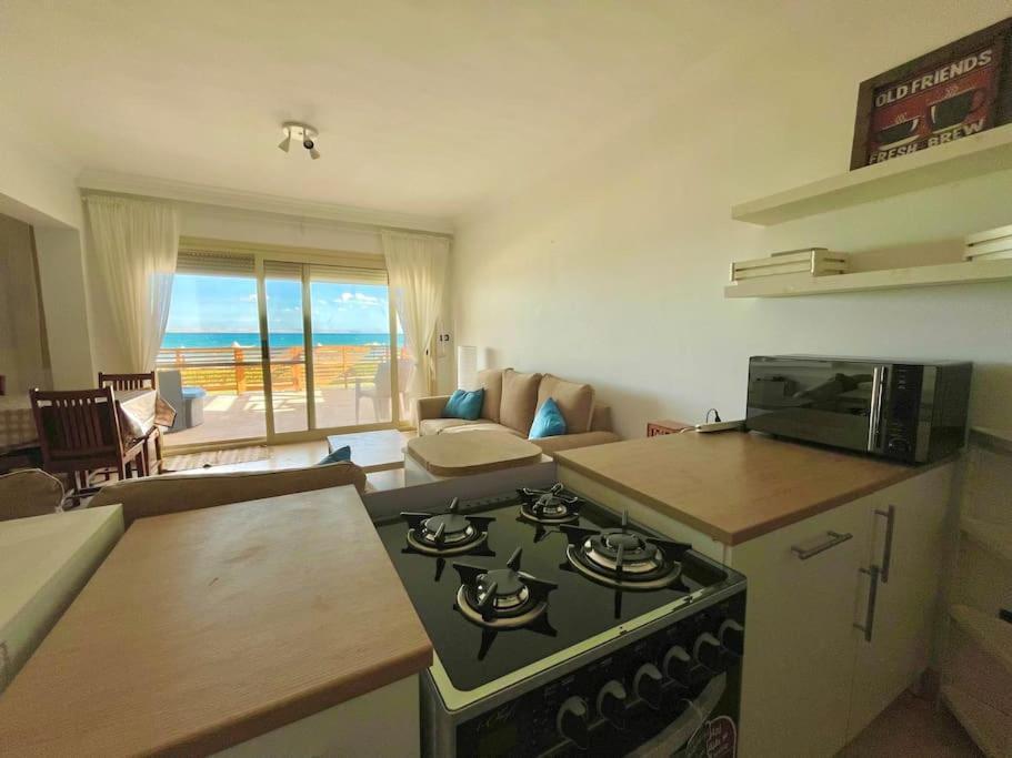 Breathtaking Luxury & Spacious Family 2-Bed 1St Row Seaview At Stella Seaview Sokhna Айн Сохна Екстериор снимка