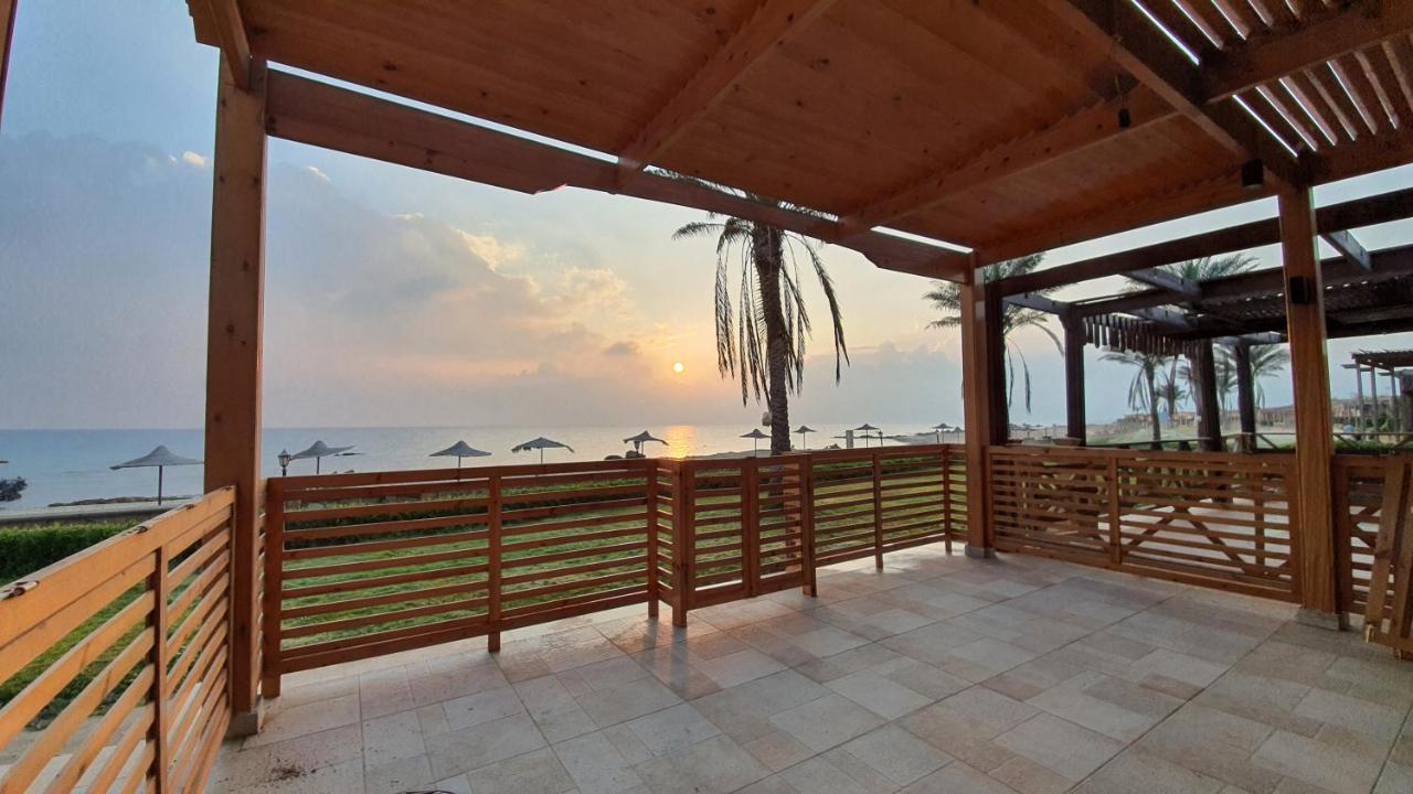 Breathtaking Luxury & Spacious Family 2-Bed 1St Row Seaview At Stella Seaview Sokhna Айн Сохна Екстериор снимка